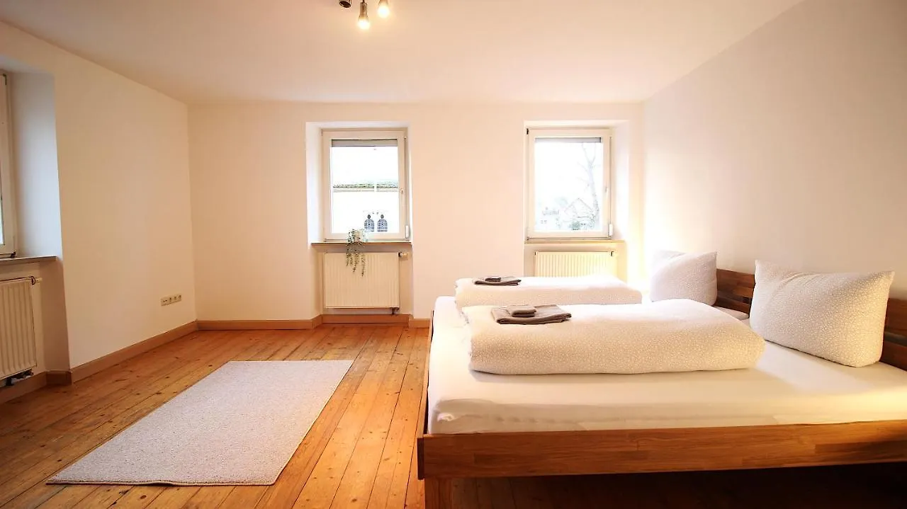 Apartment Ferienwohnung Am Wasserschloss 1-3 Ochsenfurt